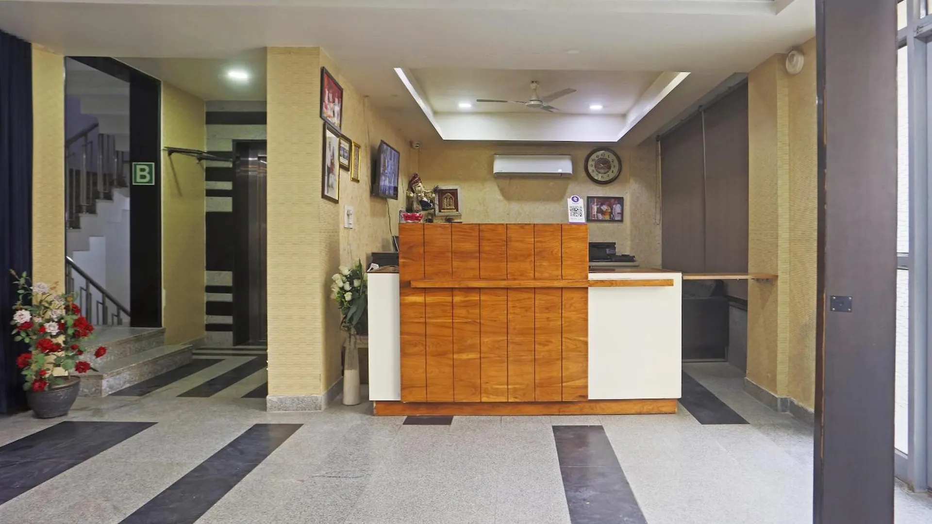 Hotel Aerostar Gold - Opposite Max Healthcare Delhi  India