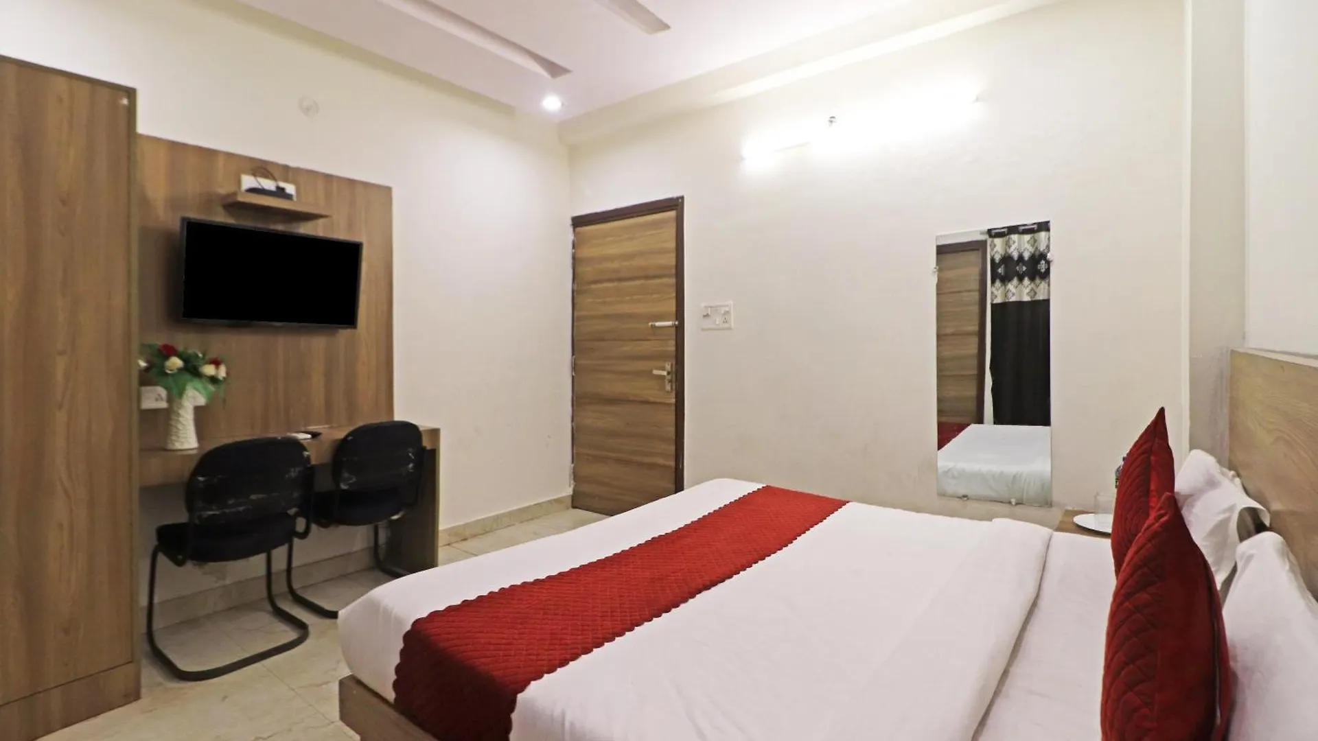 Hotel Aerostar Gold - Opposite Max Healthcare Delhi  Delhi (National Capital Territory of India)