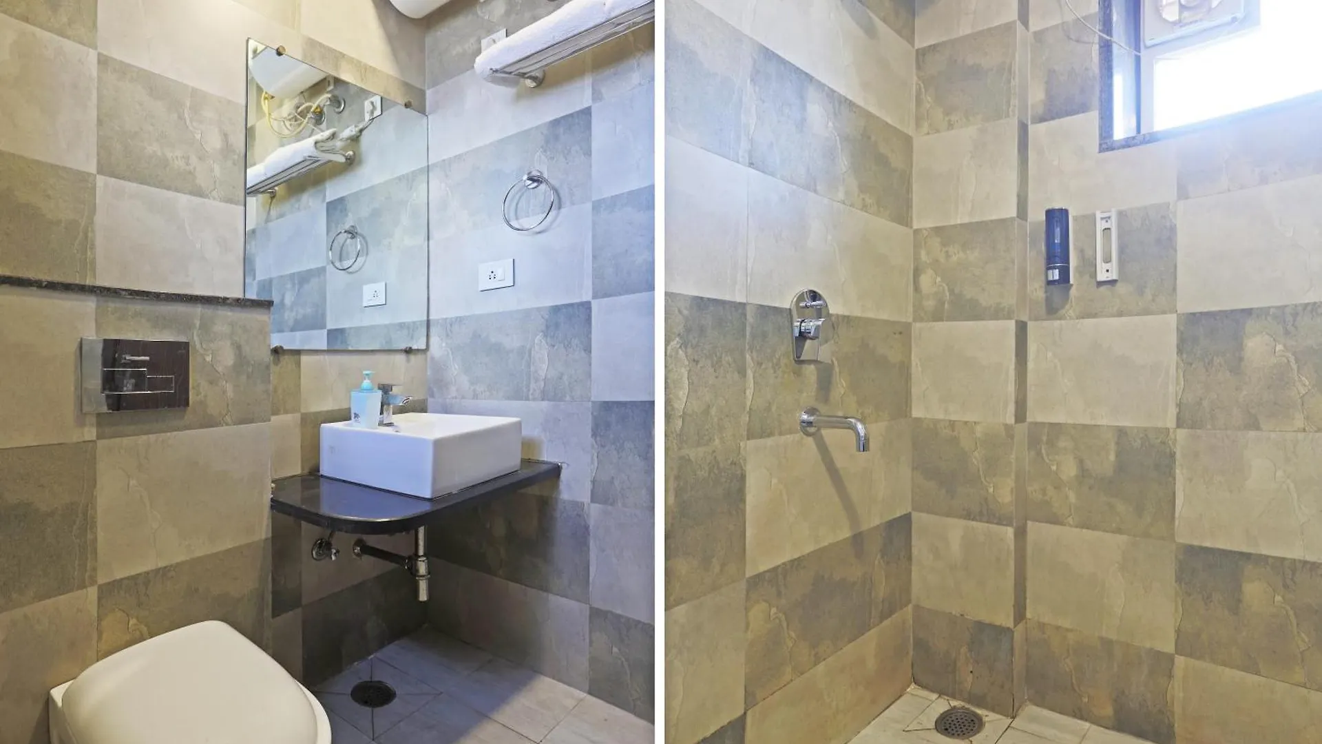 Hotel Aerostar Gold - Opposite Max Healthcare Delhi